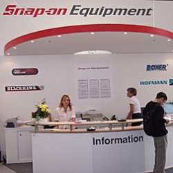 Snap-on Equipment auf der Automechanika 2004