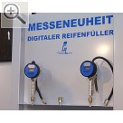 Messeimpressionen von der Automechanika 2004 Teil 4. Messeneuheit auf dem Stand der GL GmbH Werkstattechnik: der digitale Handreifenfller.  