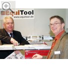 NISSAN Aftersales Forum 2006 Hermann Lmmen (li.), Geschftsfhrer lmatic und Ingo Gajewski, Geschftsfhrer EquiTool GmbH, sind unlngst eine Vertriebskooperation eingegangen.  