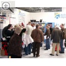 IHM Internationale Handwerksmesse 2006 In der "Meisterhaft-Werkstatt" von STAHLGRUBER. Im Interesse der Fachbesucher waren die Live-Vorfhrungen.  