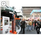 Automechanika 2006 in Frankfurt/Main Besuch von Stertil-Koni. Natrlich war die Automechanika 2006 auch Treffpunkt um sich ber die Produkte der Mitwettbewerber zu informieren.  