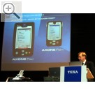 TEXA Convention 2008. Uwe Jung, Marketingleiter TEXA Deutschland, geht auf die Hard- und Softwaredetails des AXONE Palm und des AXONE Pad ein. Texa 