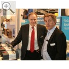 AMITEC 2008 Gnter Kratzer (li.), Leiter Werkstatteinrichtung bei KNOLL und Lohmann von WAECO ber Sinn und Unsinn des Batteriemanagements. Waeco 