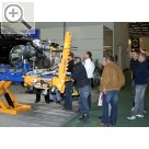 Automechanika 2008 Auch bei Car-O-Liner stand die universelle Richthebebhne im Interesse der Besucher.  