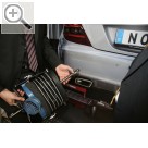 Automechanika 2008 Dieser spezielle Abgastrichter von NORFI spannt sich im Abgasrohr, da es aussen keine Mglichkeiten gibt.  