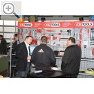 Hausmesse der MB technics Erlangen 2010 Ilija Pranjic informiert im Rahmen der MBtechnics Hausmesse 2010 ber Handwerkzeuge der Marken KSTools und SW-Stahl.  