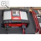 Automechanika 2010 Das FRONIUS Batterieladesystem Acctiva Professional 35A zeichnet sich durch seine 35 Ampere, steckbare Lade- und Neztleitungen und ein groes gut lesbares Display aus.  