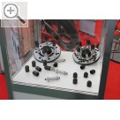 Automechanika 2010 Die HAWEKA Spannadapter fr Radwuchtmaschinen werden von fast jedem namhaften Hersteller eingesetzt.  