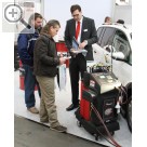 COPARTS Profi Service Tage 2012. LUBE1 ROTEN TRADING mit dem ATF l-Wechselgert TSD450EF-SET fr Automatik-Getriebe.  