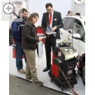 COPARTS Profi Service Tage 2012. LUBE1 ROTEN TRADING mit dem ATF l-Wechselgert TSD450EF-SET fr Automatik-Getriebe.  