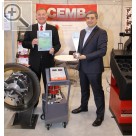 REIFEN Essen 2014 Award fr CEMB. Fr die mobile LKW Radwuchtmaschine PAGURO hat CEMB den Innovation Award der Reifen 2014 erhalten.  