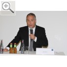 Impressionen von der REIFEN Essen 2016. Teil 1. REIFEN 2016: Die Kooperation von REIFEN und Automechanika bringt Reifen und Equipment geschlossen in die Welt, so Messe-Chef Oliver P. Kuhrt. Da wchst zusammen, was zusammen gehrt - so ist es von den Kunden zu hren.  