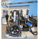 Impressionen von der REIFEN Essen 2016. Teil 3. Auf der REIFEN 2016 in Essen: automatische HOFMANN Reifenmontiermaschine quadriga.  