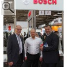 STAHLGRUBER Leistungsschau 2017 in München Zu Besuch auf der STAHLGRUBER Leistungsschau 2017 in München - Frank Fiedler (re.) Leiter WA bei PV Automotive und Ottmar Lenger (li.) am Stand von Dirk Oettmeier, ROBINAIR.  