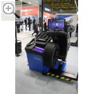 Autopromotec 2017 in Bologna. NEU auf der Autopromotec 2017 in Bologna - die HOFMANN Radwuchtmaschine geodyna 8250p mit automatischer Felgenspannvorrichtung, großem Touchscreen, automatischer Raddatenerfassung und, und, und.  