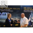 PV LIVE! 2017 Auf der PV LIVE! 2017: Walter Boess, CEMB, schildert die Eindrücke nach seinem Rundgang durch die VARTA VR ERLEBNIS Werkstatt.	  