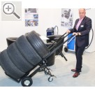 Automechanika Frankfurt 2018 Reifenservice mit ergonomischem Reifentransport. HENI Helmut Niemeyer 