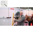 WM Werkstattmesse 2019 in Stuttgart - Teil 5. HSK, Norbert Stolzenberger, präsentierte auf der WM Werkstattmesse 2019 in Stuttgart einen vollkommen neuartigen Schneidkopf. Einfach mit der Bohrmaschine angetrieben.  