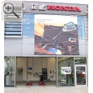 Erffnung der Düsseldorfer Automeile. Der Annahme-Bereich im HONDA Autohaus DRESEN ist von der Frontseite des Autohauses zu befahren. Beissbarth Bremsprfstnde - Prfstrassen