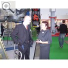 CELETTE auf der Automechanika 2004 Siglinde Speisser, Geschftsfhrerin der CELETTE Vertriebs-GmbH im Gesprch mit Michael Hofmann, cdmm marketing & consulting. Celette France 