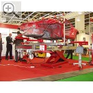 Messeimpressionen von der Automechanika 2004 Teil 3. Das Messsystem kann auf einem mobilen Stnder oder auch auf einer Richttraverse zum Einsatz kommen.  