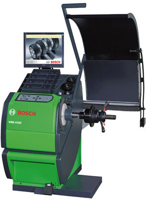 BOSCH - Radwuchtmaschine WBE 4420 S10