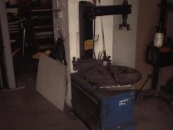 Reifenmontiermaschine Monty 12se
